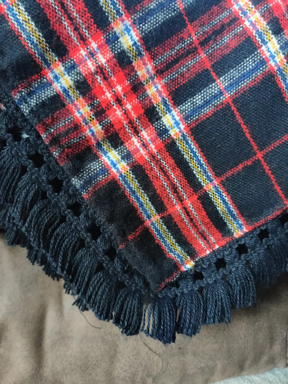 Vintage Plaid Tartan Tablecloth Throw Wool Fringe Square 56x56 Christmas Winter